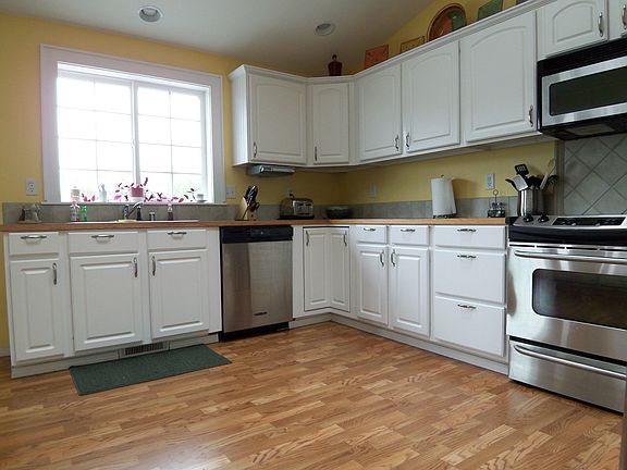 Beautiful Country Kitchen