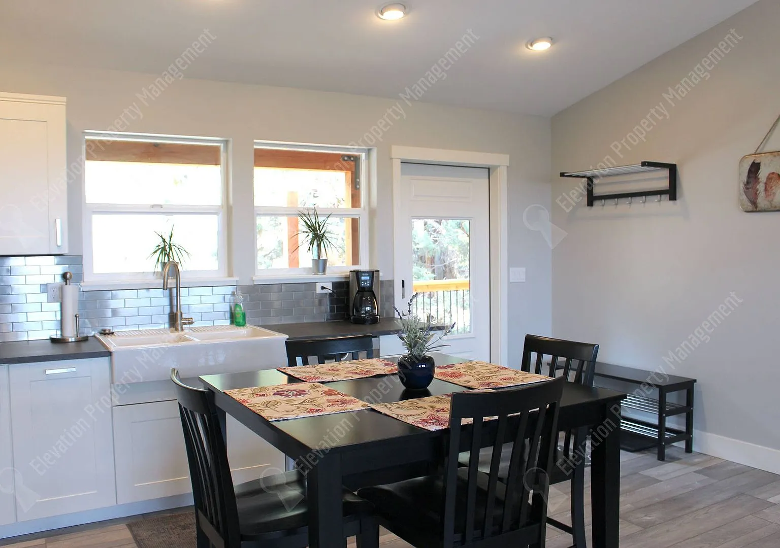 Furnished 1 BR ADU in Beautiful Awbrey Butte — Photo 4