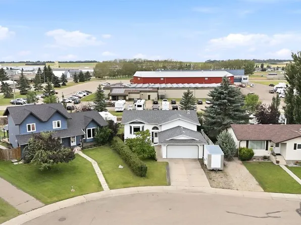 4307 E 57th Ave, Innisfail, AB T4G 1K7