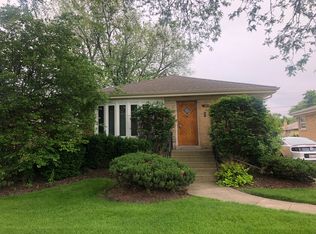 5737 Cleveland St, Morton Grove, IL 60053