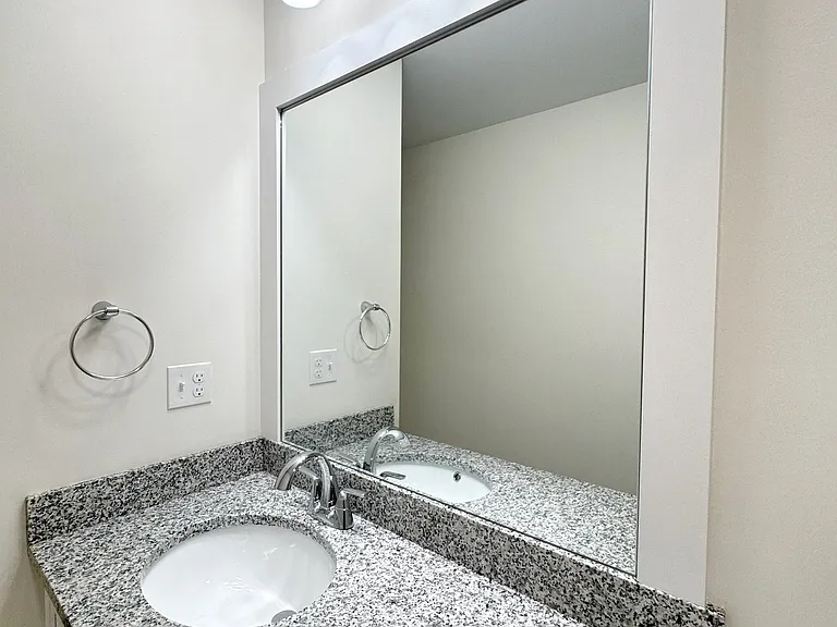 14 Hyatt Ave #A3 — Photo 8