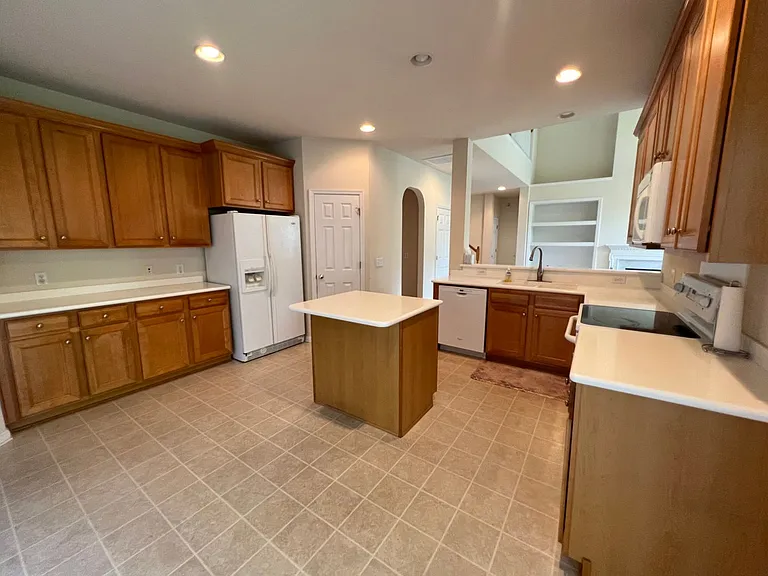 212 Summer Rain Ct — Photo 7