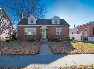 806 9th St, Highland, IL 62249