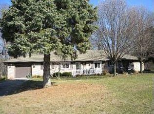 6218 Blackhawk Rd, Cherry Valley, IL 61016