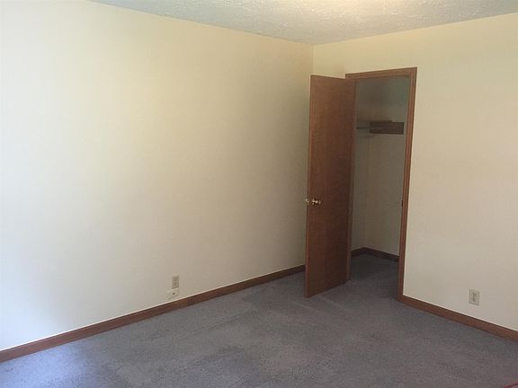 4th image of 402 Sunnybrook Dr