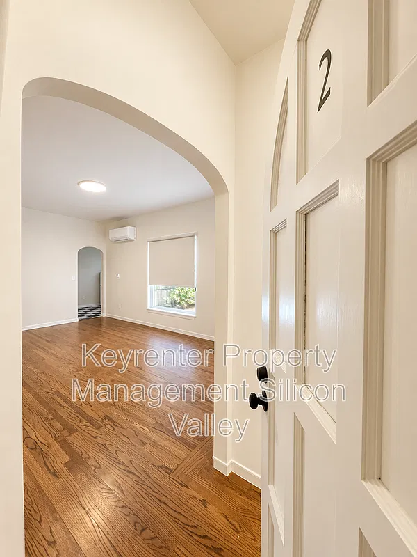 222 N 3rd St — Photo 2