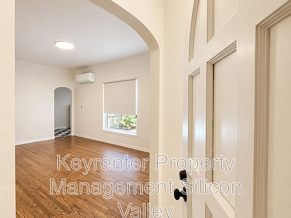 2nd image of 222 N 3rd St APT 2