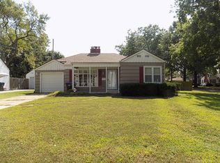 3423 SW 20th St, Topeka, KS 66604