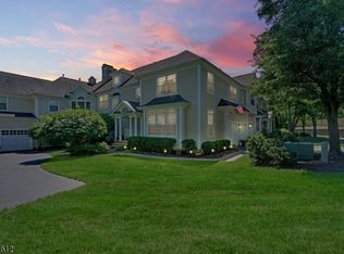 602 Lindabury Ln, Pottersville, NJ 07979