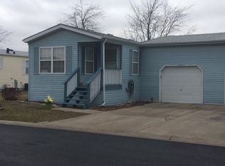 124A Cardinal Ln, Sandwich, IL 60548