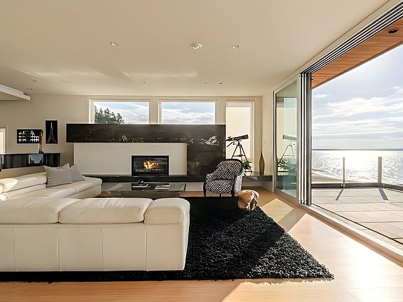 4th image of 14501 Marine Dr