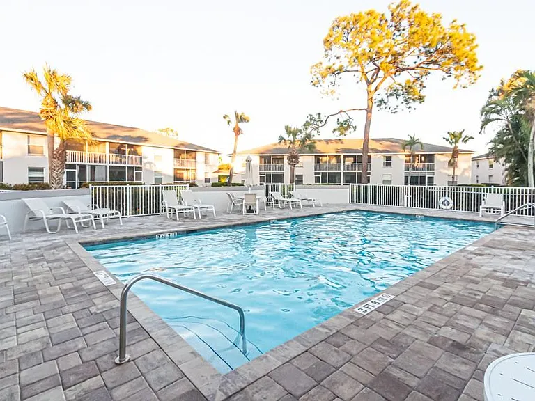 1392 Churchill Cir #O-101 — Photo 18