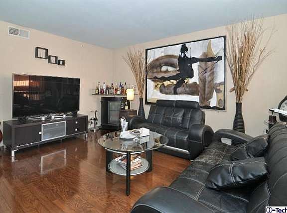 4th image of 1135 Allen Ave APT 19