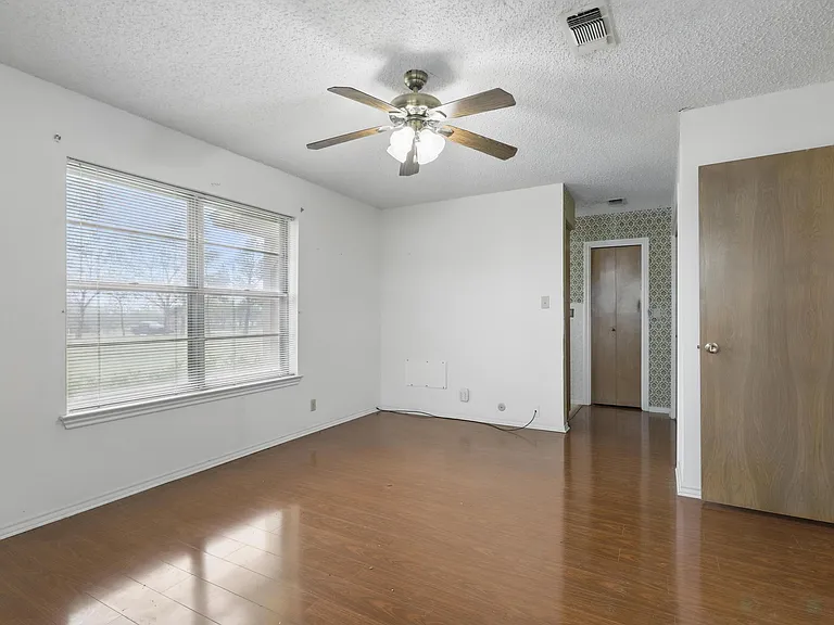 4920 County Road 803 — Photo 8