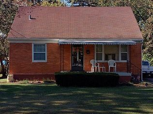 7800 Carnation Dr, Louisville, KY 40258