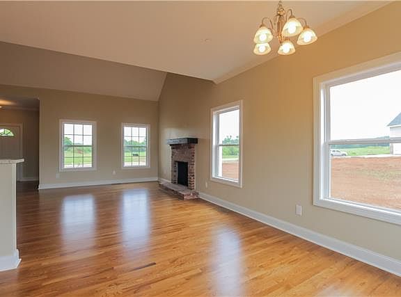 4th image of 1121 Leaf Ln Lot 127
