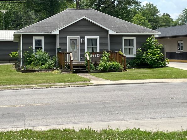 1002 E Main St