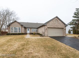 256 Brittany Trl, Elgin, IL 60120