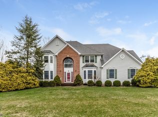 23 Farrington Ln, Branchburg, NJ 08876