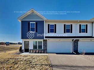 10926 Glacier Ln N, Osseo, MN 55369