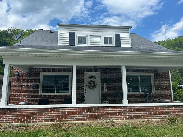 57 Cornelia Ave, Whitesburg, KY 41858