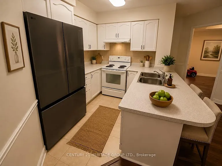 23 Hollywood Ave #1201 — Photo 8
