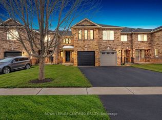 2493 Newcastle Cres, Oakville, ON L6M 4P3