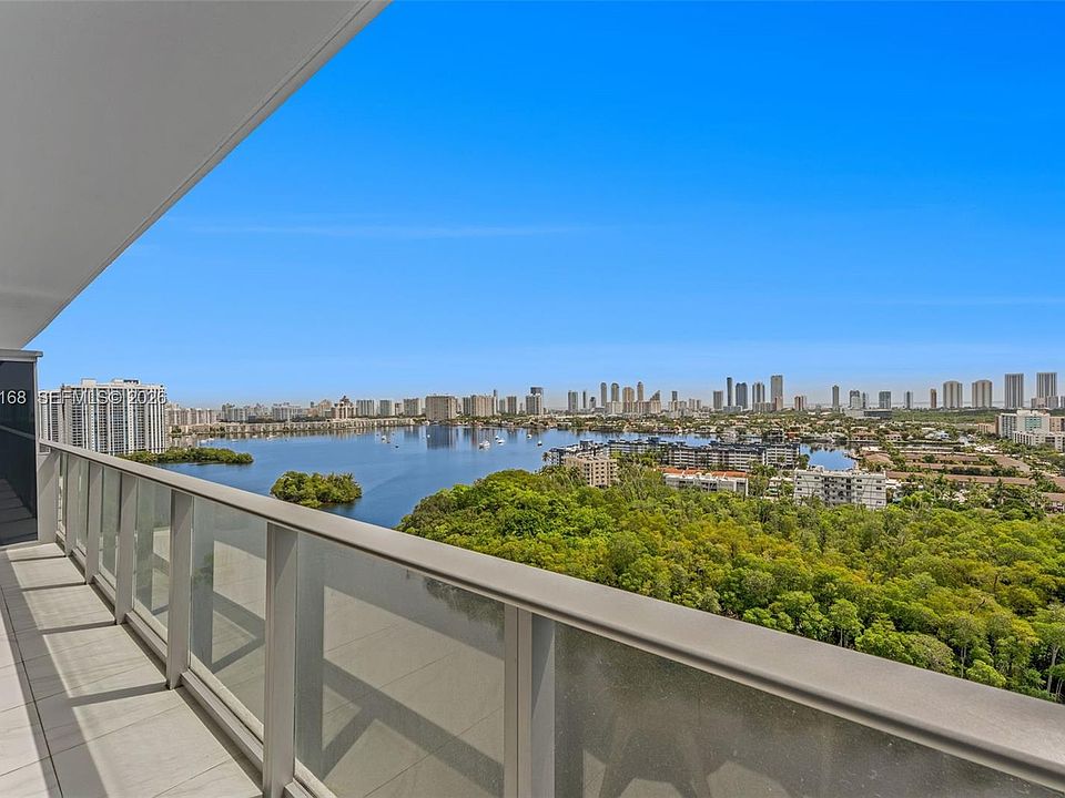 1st image of 16385 Biscayne Blvd Unit 1819
