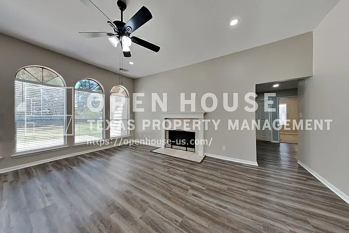 4 bed, 2.0 bath, 1861 sqft, $2,150 — Photo 3