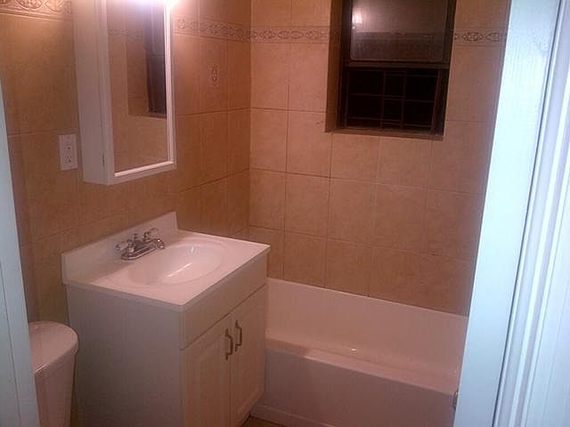 2nd image of 35 W 64th St APT 3G