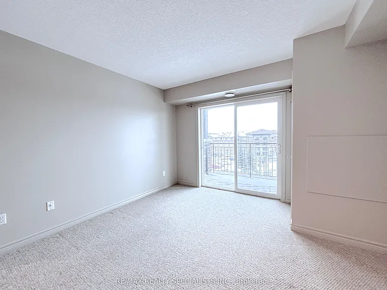 43 Goodwin Dr #404 — Photo 7