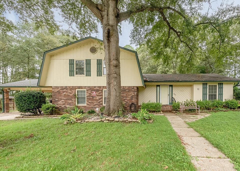 1st image of 631 Farrah Cir