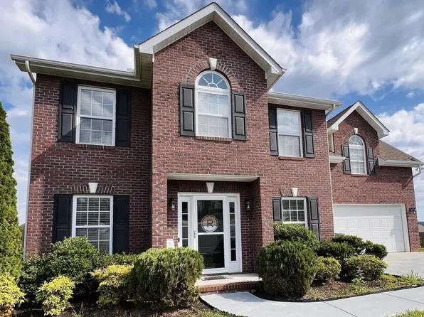 8901 Chesney Oaks Ln, Knoxville, TN 37924
