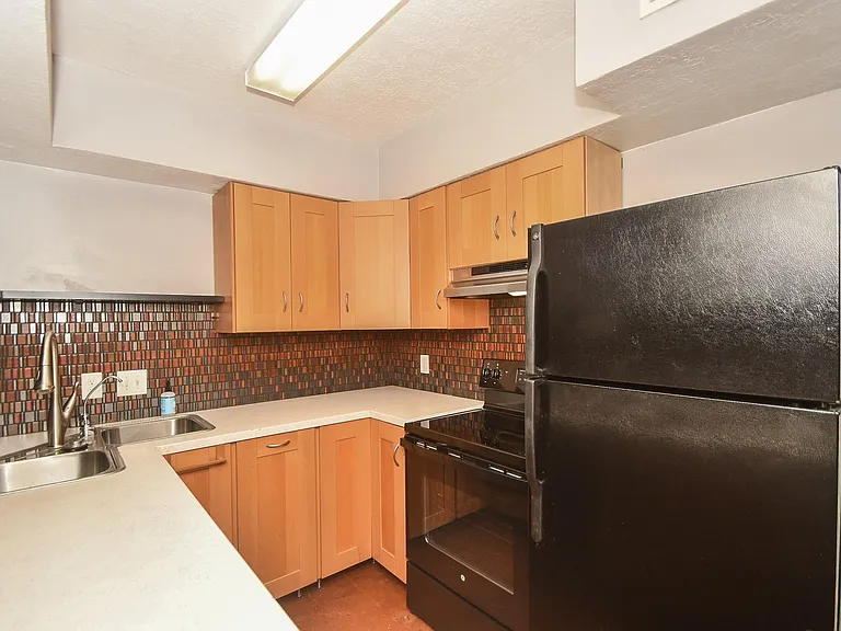 2601 Bellefontaine St — Photo 15