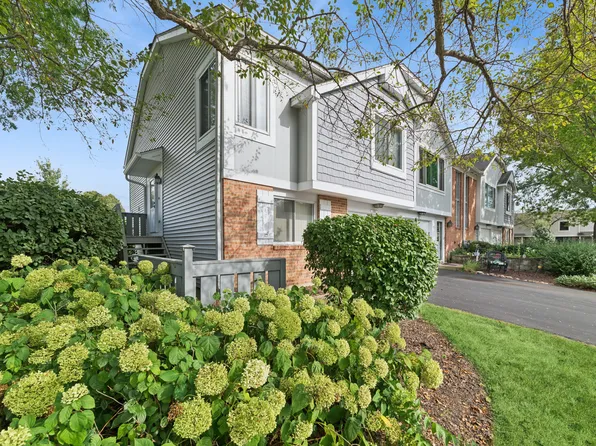 On671 Bedford Ln, Winfield, IL 60190