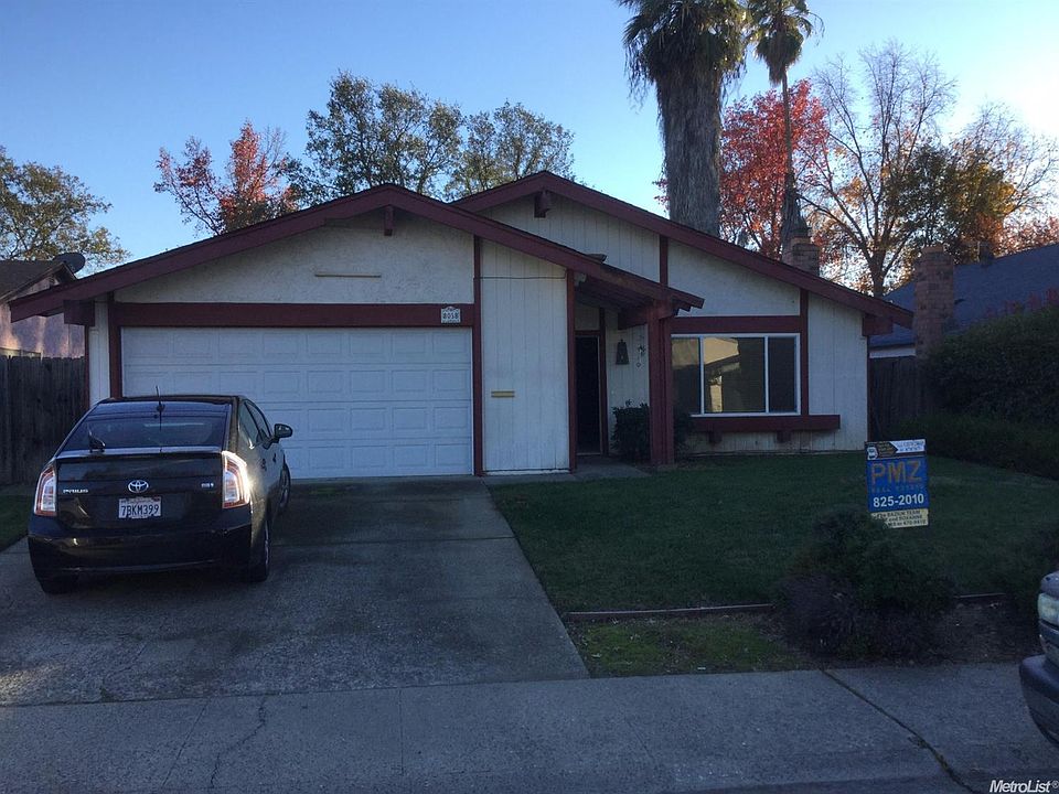 1st image of 8058 Bayberry Ct