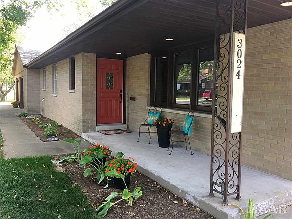 3rd image of 3024 N Avalon Pl