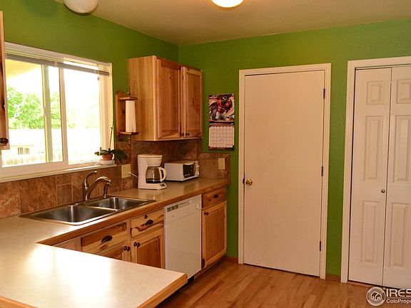 5th image of 2558 N Franklin Ave