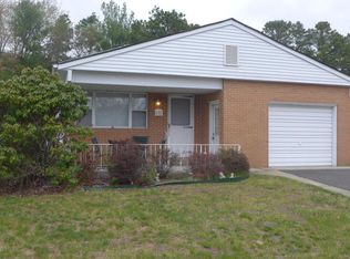37 Guadalajara Dr, Toms River, NJ 08757