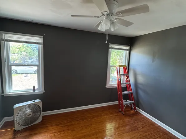 1024 Michigan Dr E, Dunedin, FL 34698