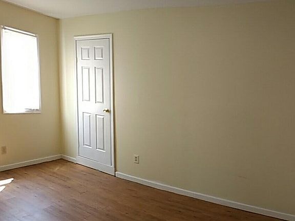 5th image of 330 New St Floor 1