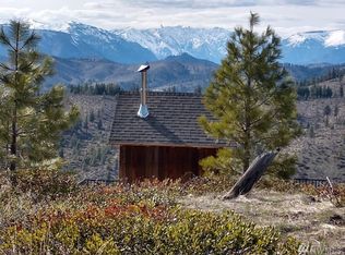 207 Laughing Bear Ln, Chelan, WA 98816