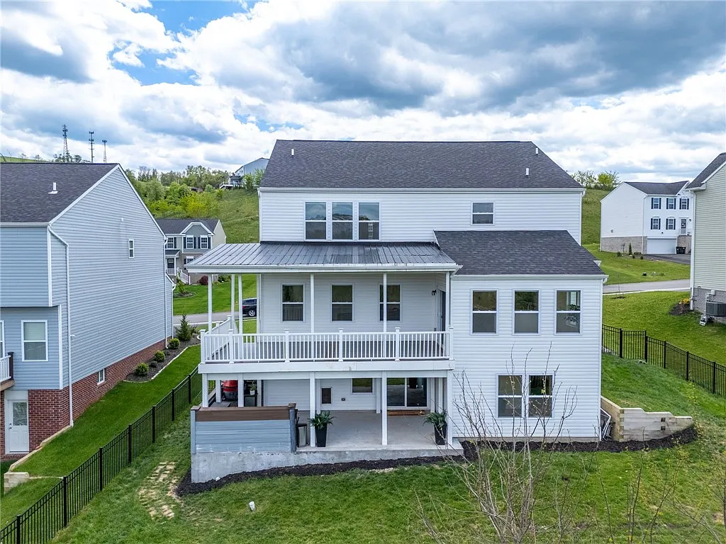Building Photo - 269 Lily Ridge Dr N