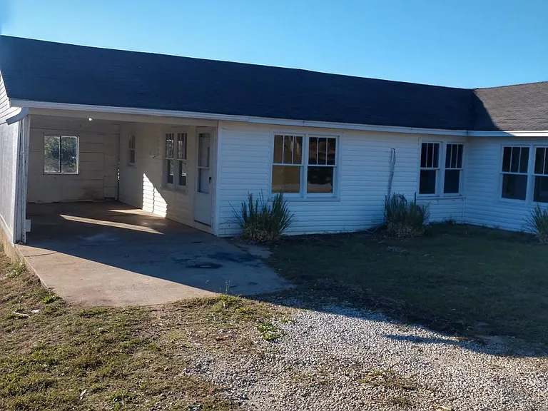 3576 Wildcat Bridge Rd — Photo 5