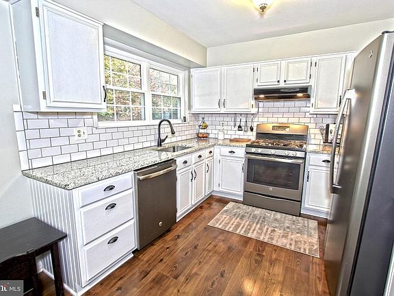 5th image of 8313 Southern Oaks Ct