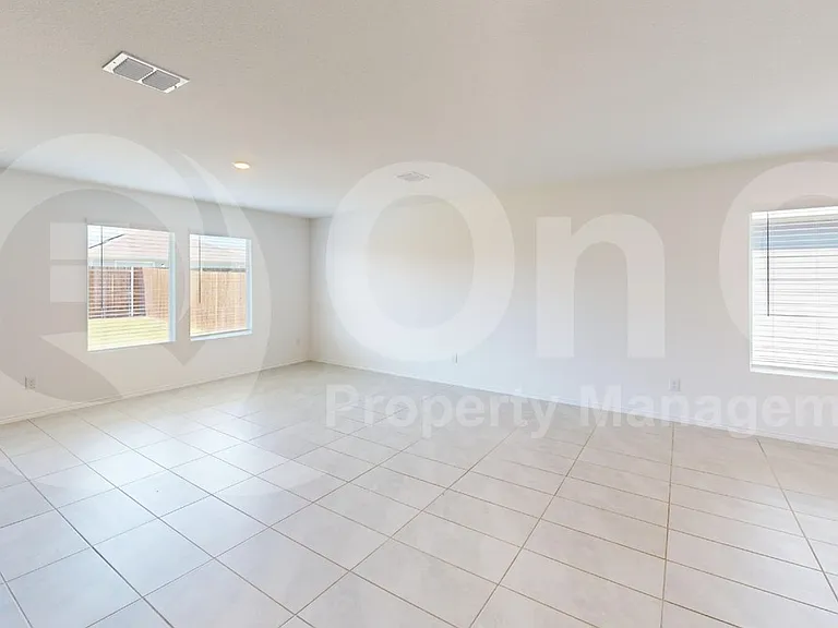 403 Ashbrook Way — Photo 9