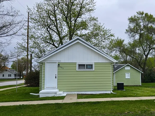 702 S Bower St, Knox, IN 46534