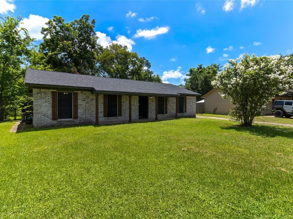117 Cannon St, Clute, TX 77531