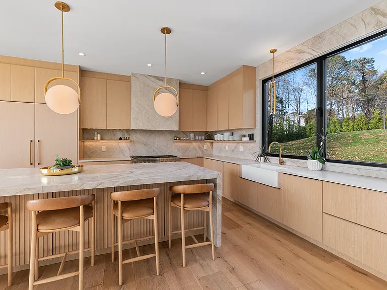 307 Montauk Hwy — Photo 9