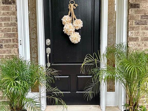 2nd image of 11279 Musette Cir